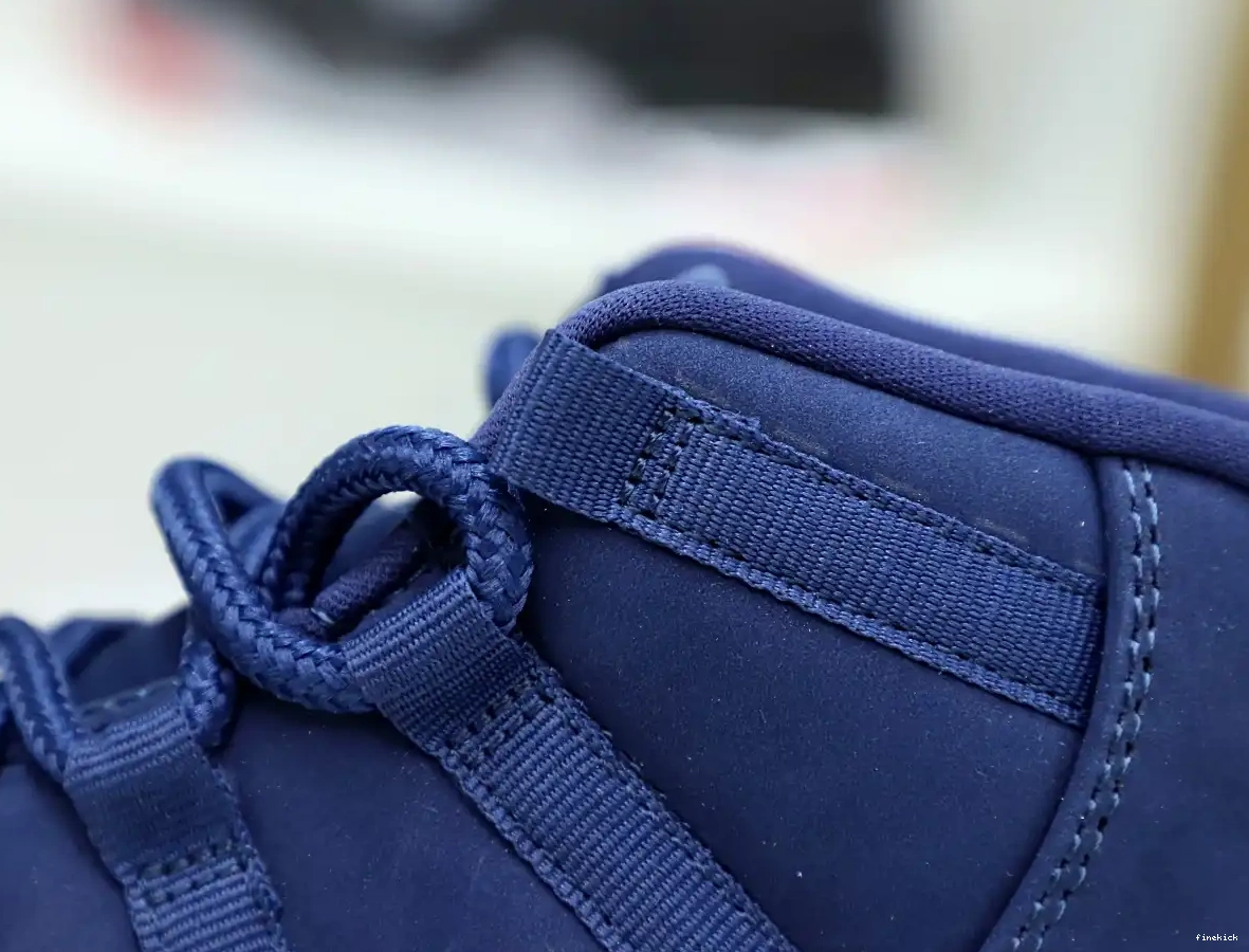 11 RETRO AIR MIDNIGHT NAVY JORDAN 0331